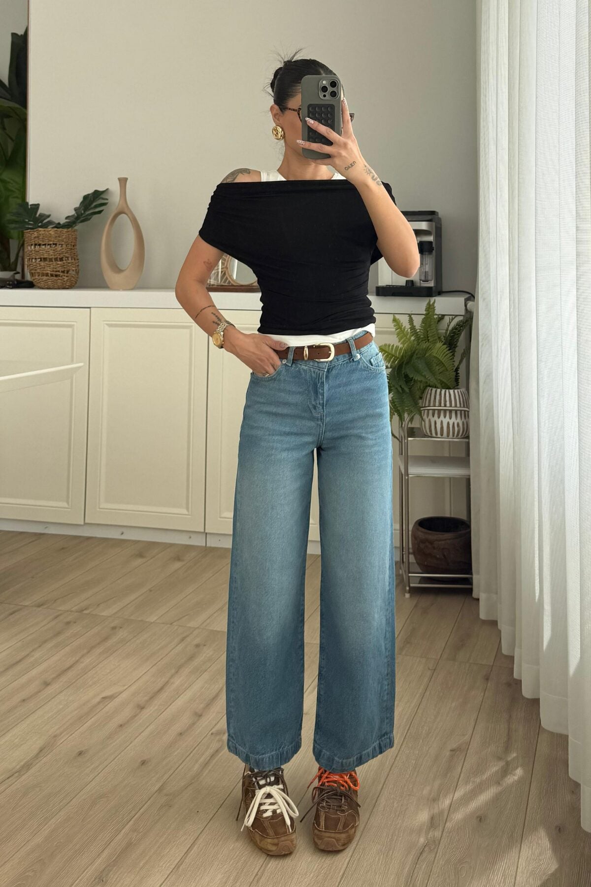 Beli Kemerli Bilek Boy Mavi Jean