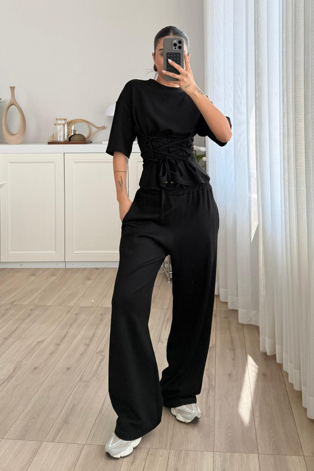 Beli Çapraz Bağlamalı Tişört Pantolon Takım