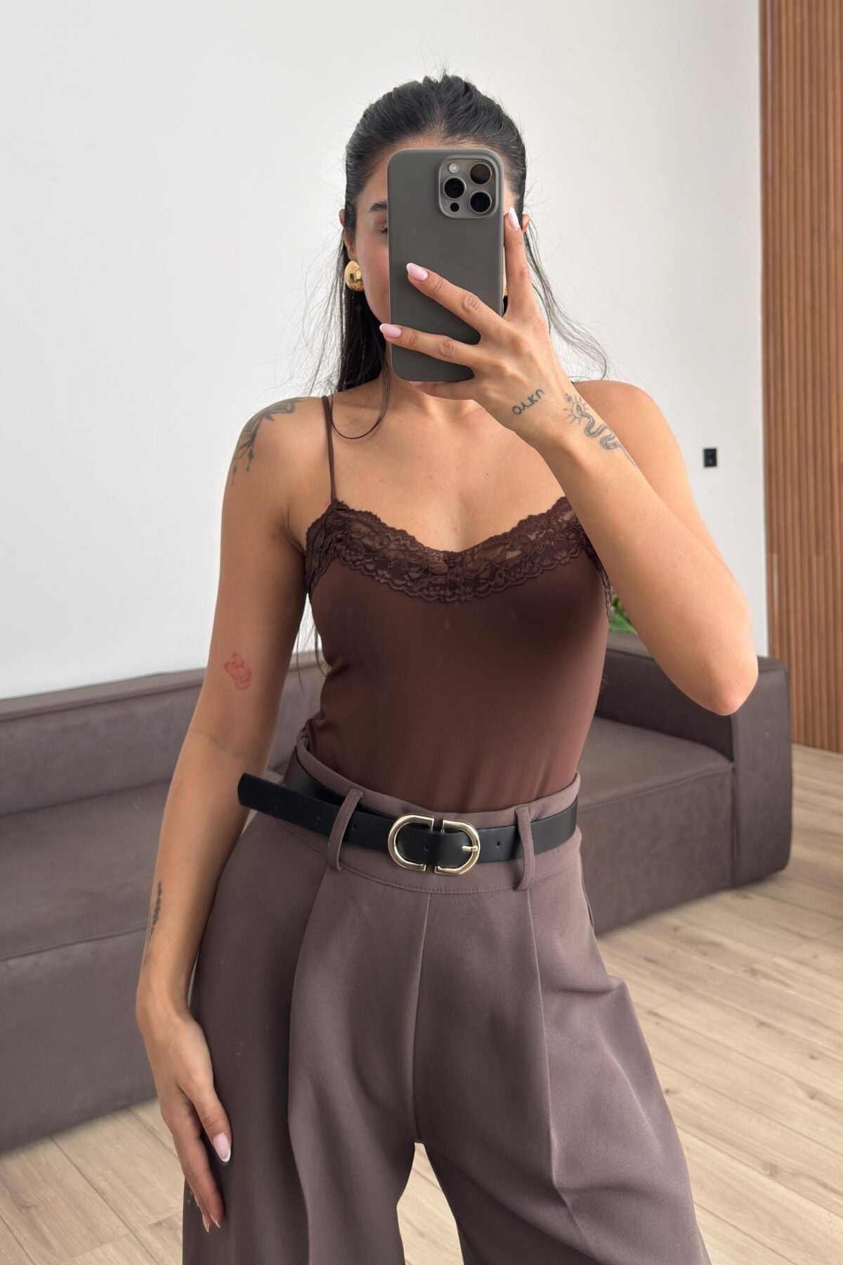 Askılı Güpür Detaylı Bodysuit