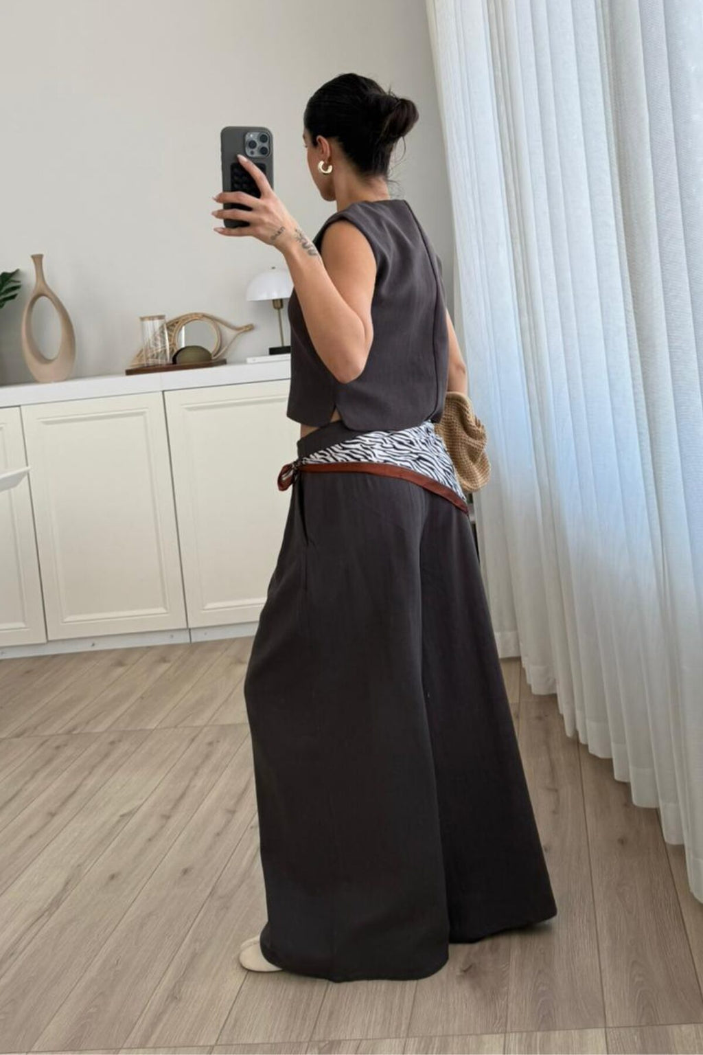 Nora Pileli Geniş Paça Pantolon