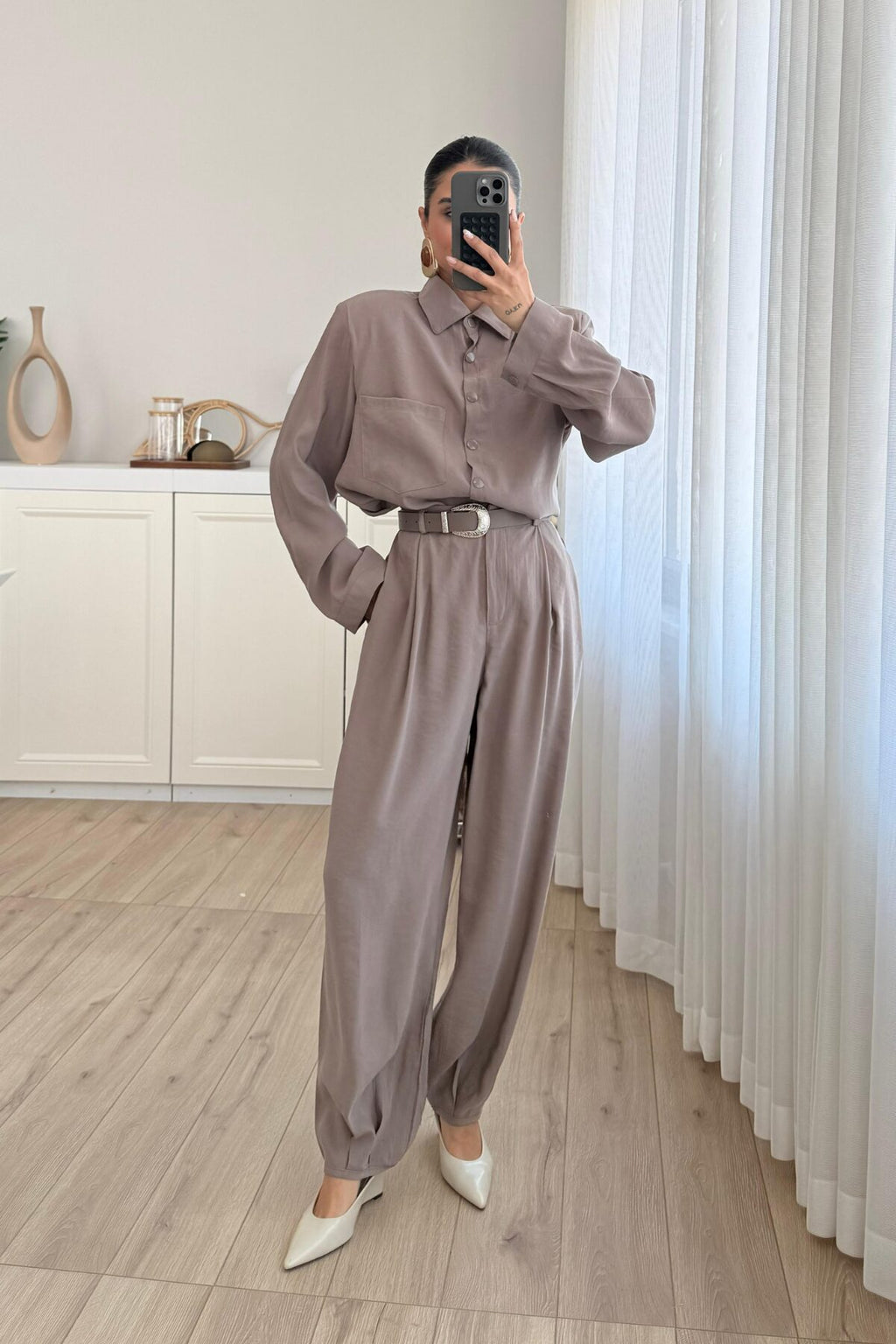 Çıtçıtlı Gömlek Kemerli Şalvar Pantolon Takım