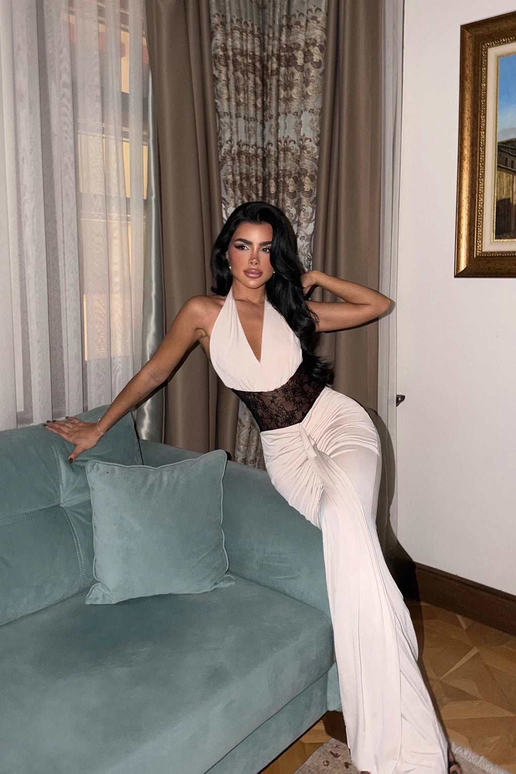 Bej Nutty Dantel Detaylı Elbise