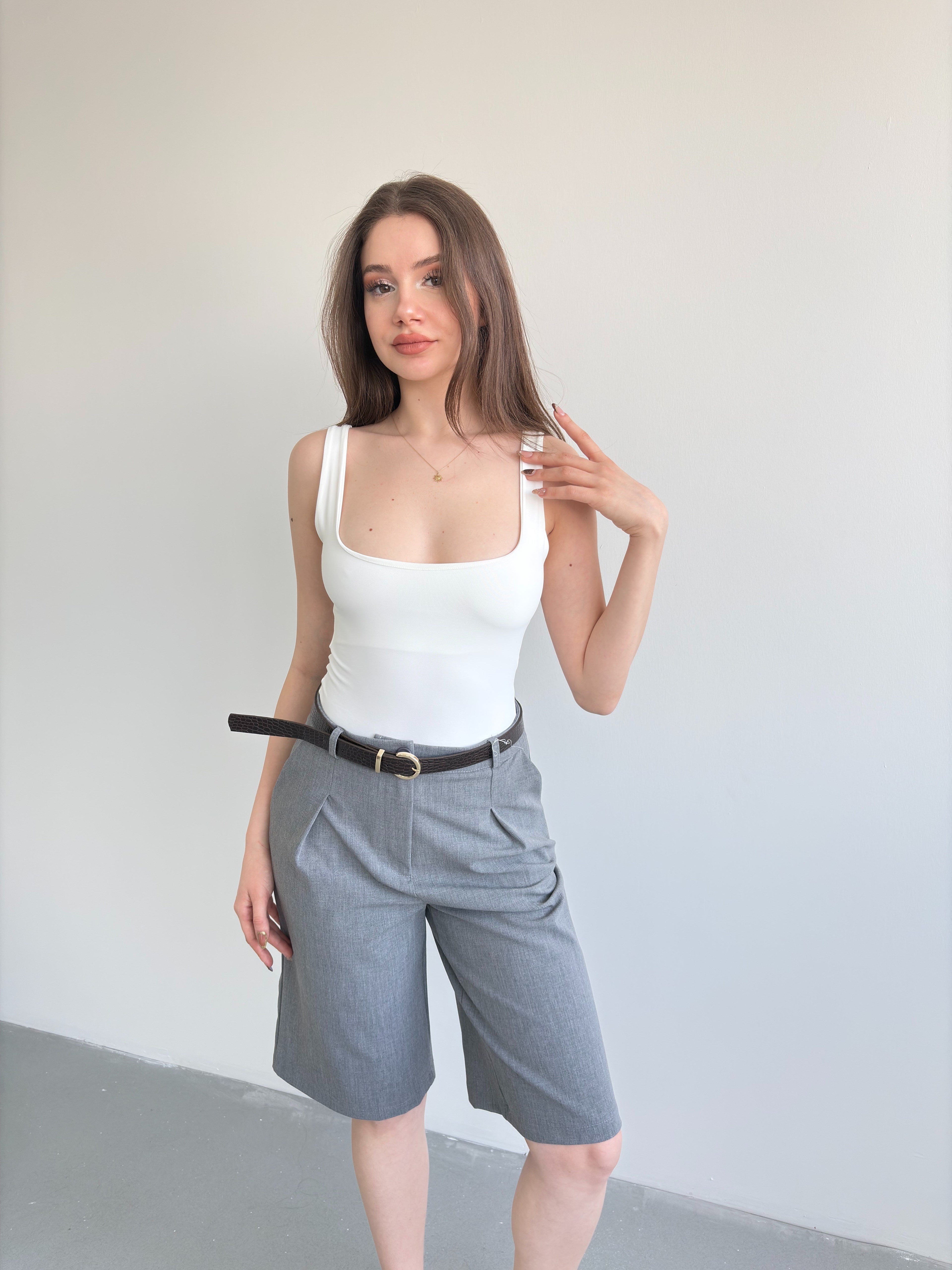 Kare Yaka Sırt Detay Bodysuit