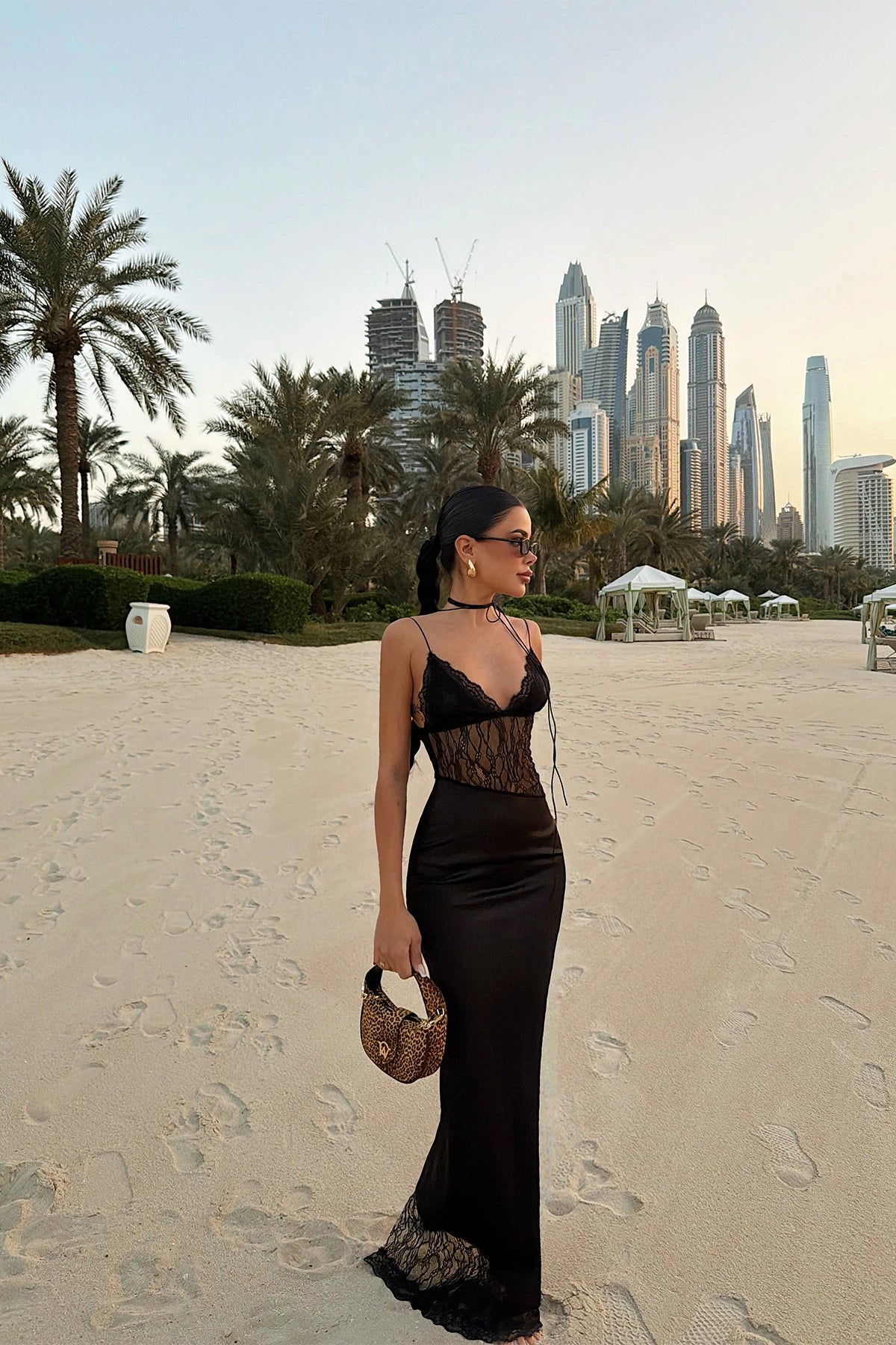 Siyah Alaia Dantel Detay Saten Elbise