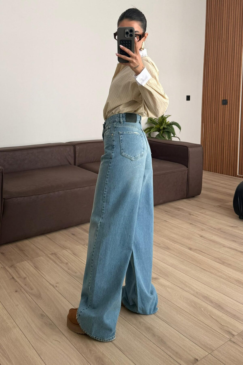 Moni Bol Paça Mavi Yıkamalı Jean