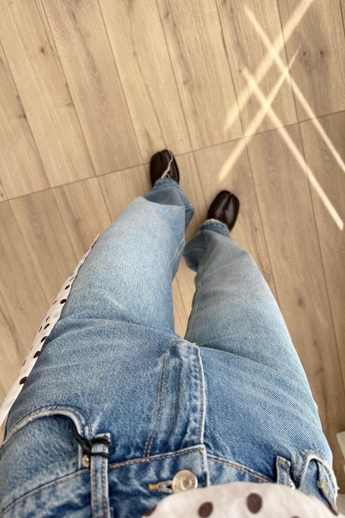 Yırtık Paça Orta Mavi Jean