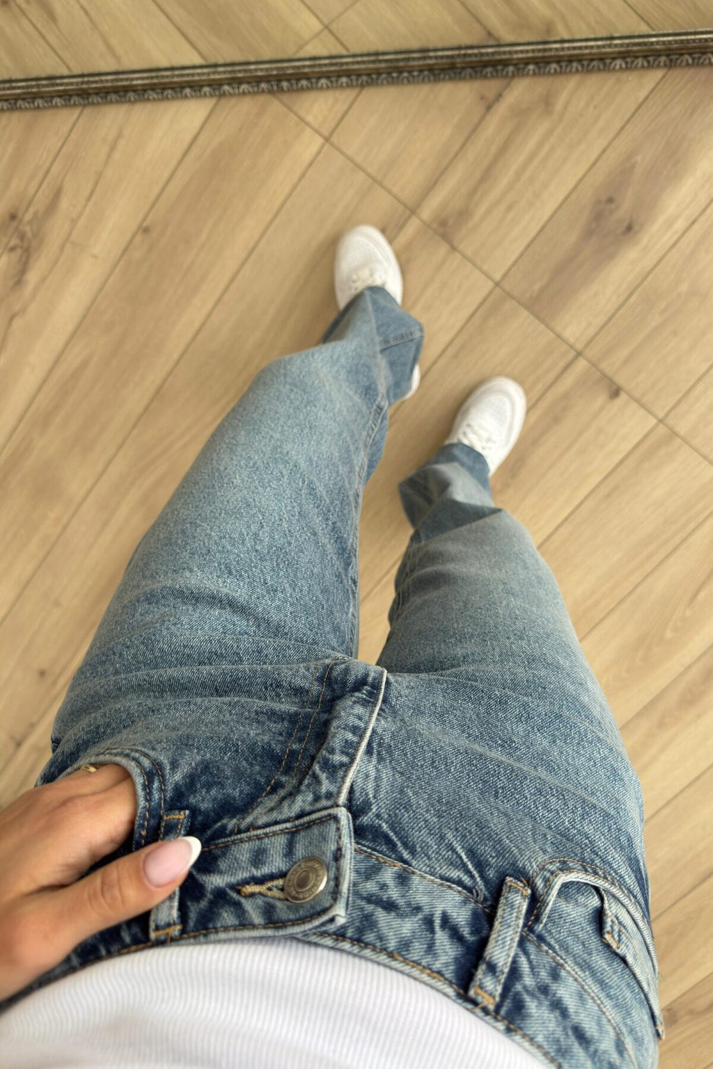 Bs Paçası Kesik Straight Mavi Jean