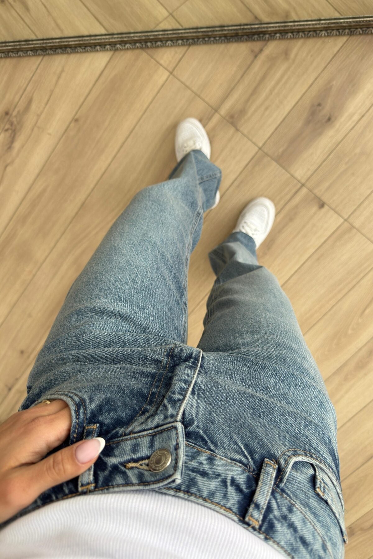 Bs Paçası Kesik Straight Mavi Jean