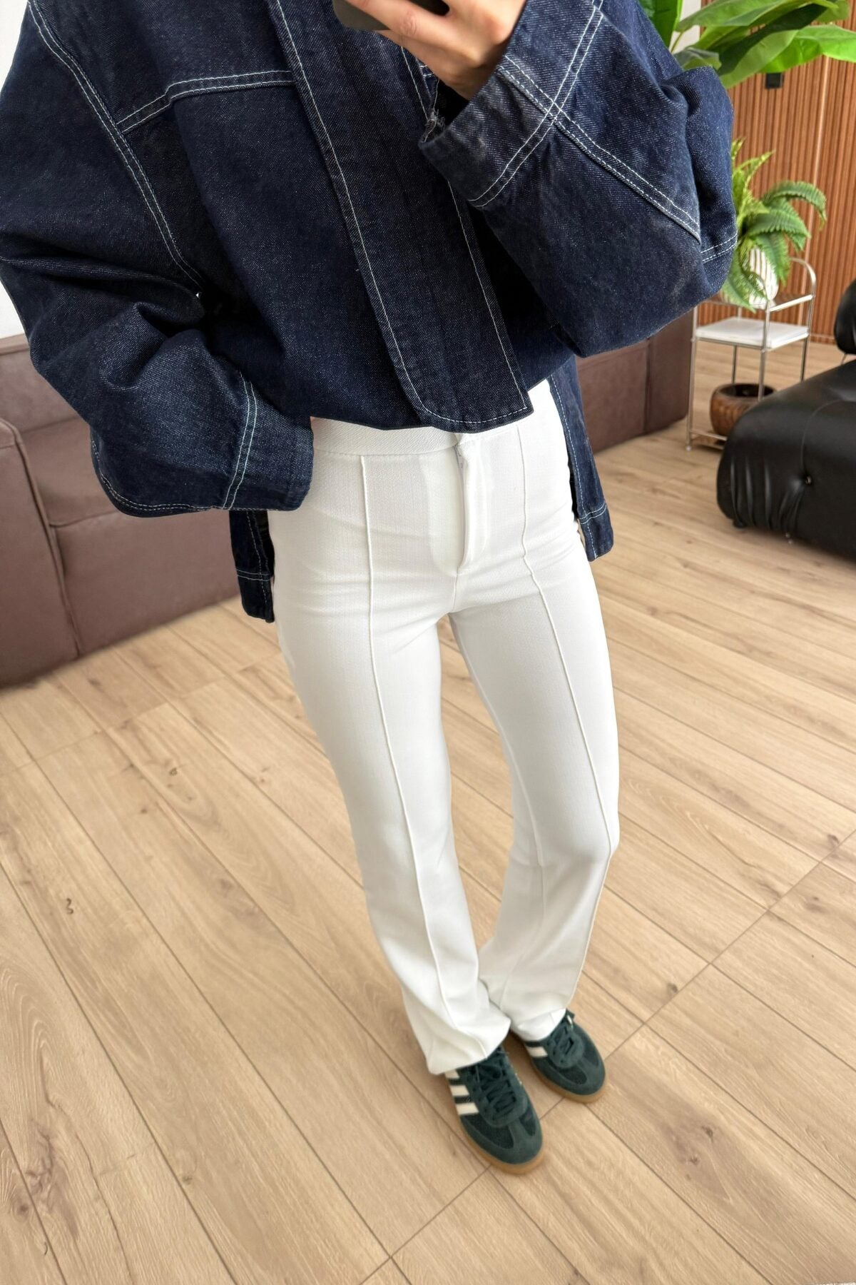 Önü Çımalı Krep Pantolon