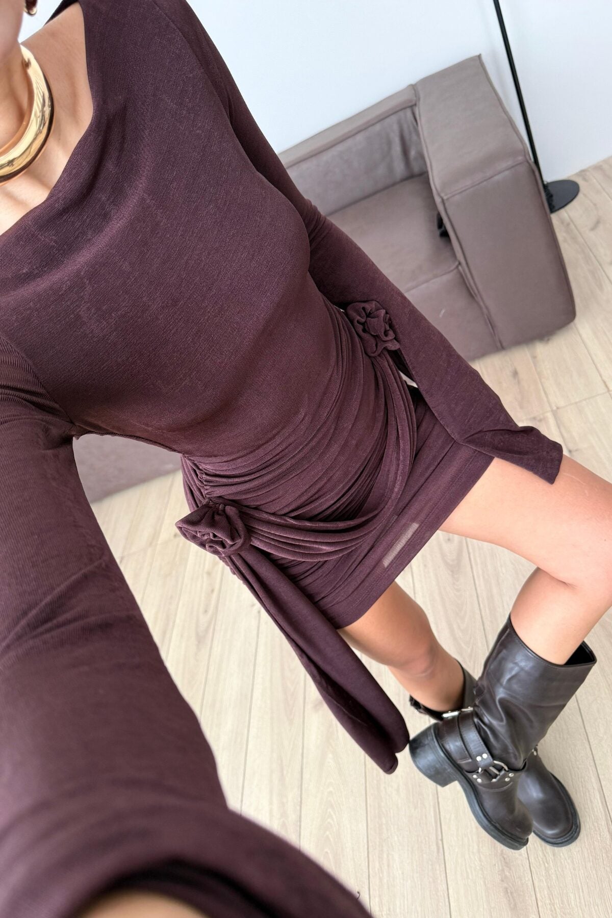 Avenya Gül Detaylı Mini Elbise