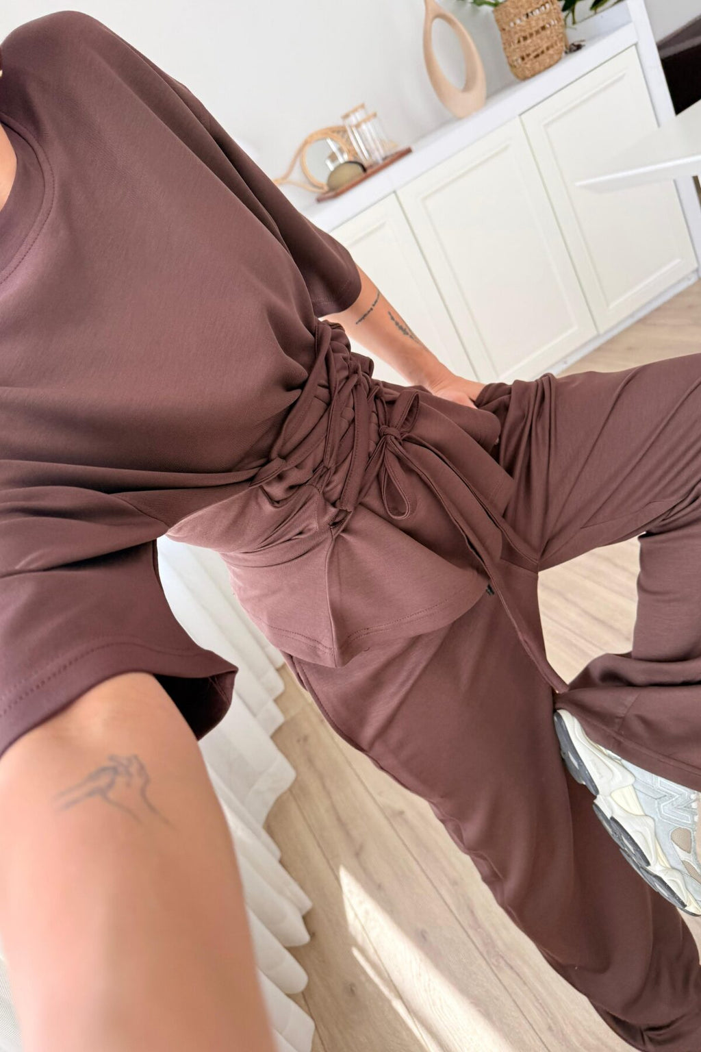 Beli Çapraz Bağlamalı Tişört Pantolon Takım
