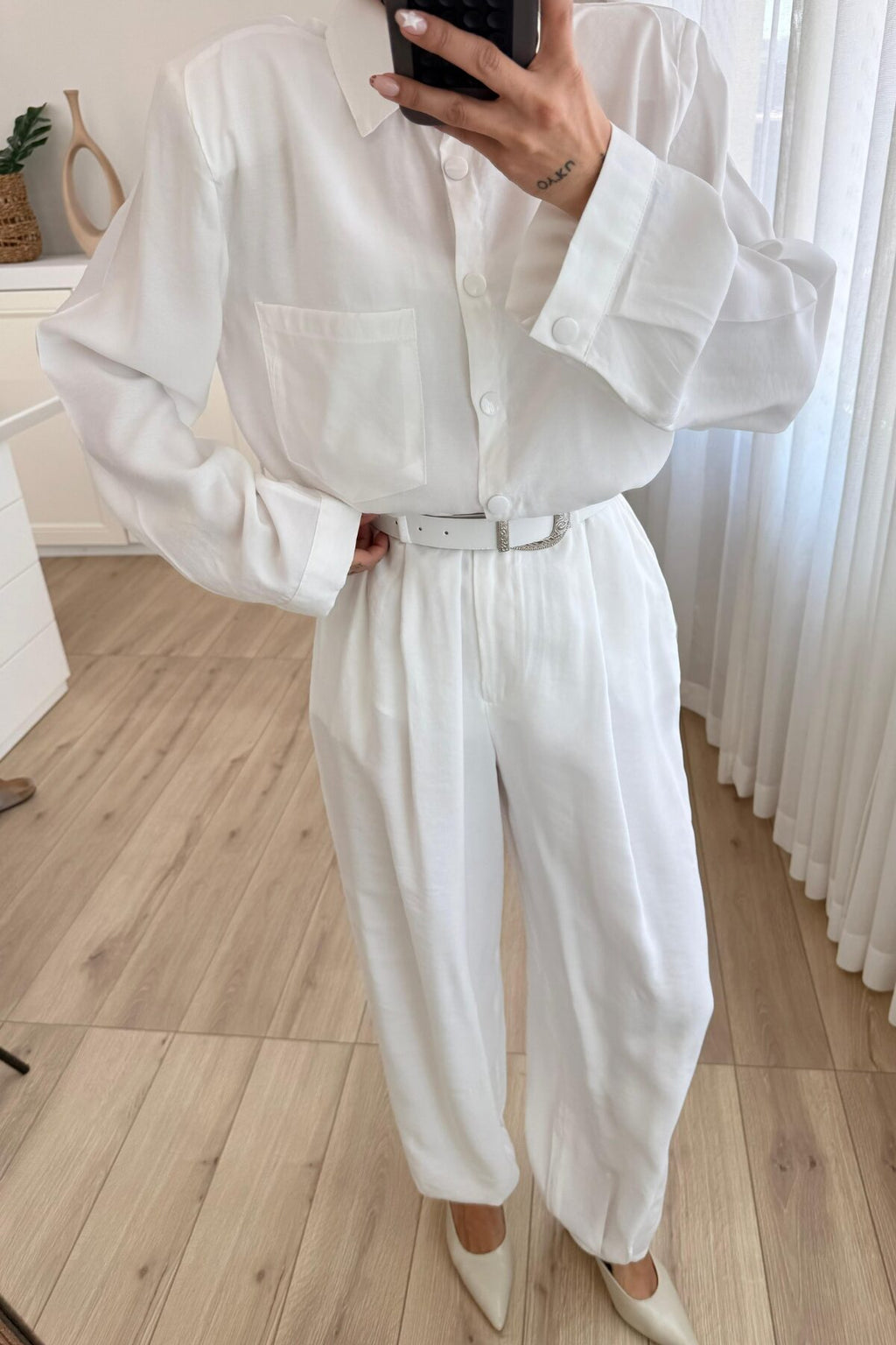 Çıtçıtlı Gömlek Kemerli Şalvar Pantolon Takım