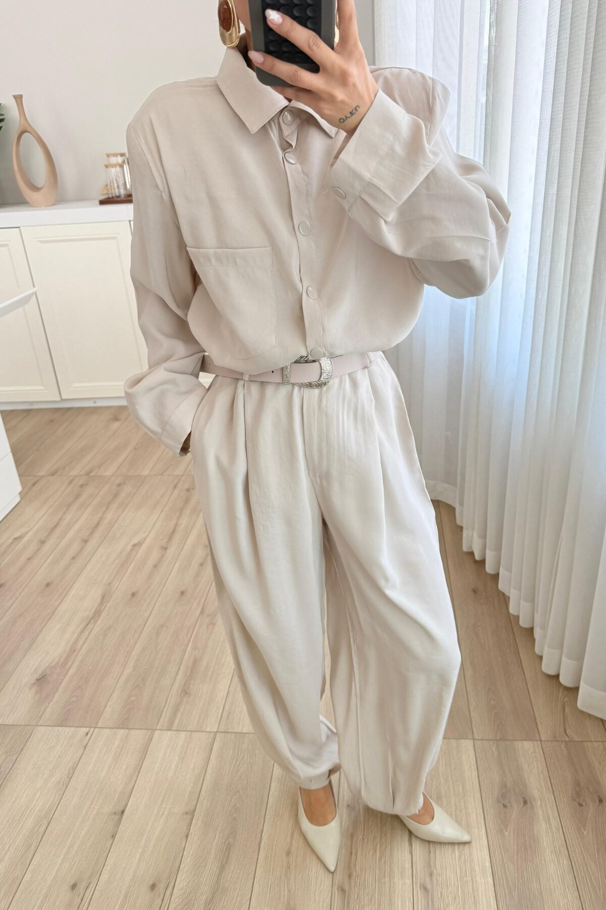 Çıtçıtlı Gömlek Kemerli Şalvar Pantolon Takım