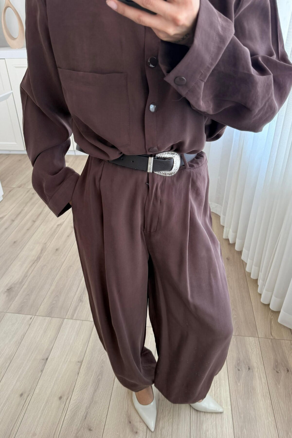 Çıtçıtlı Gömlek Kemerli Şalvar Pantolon Takım