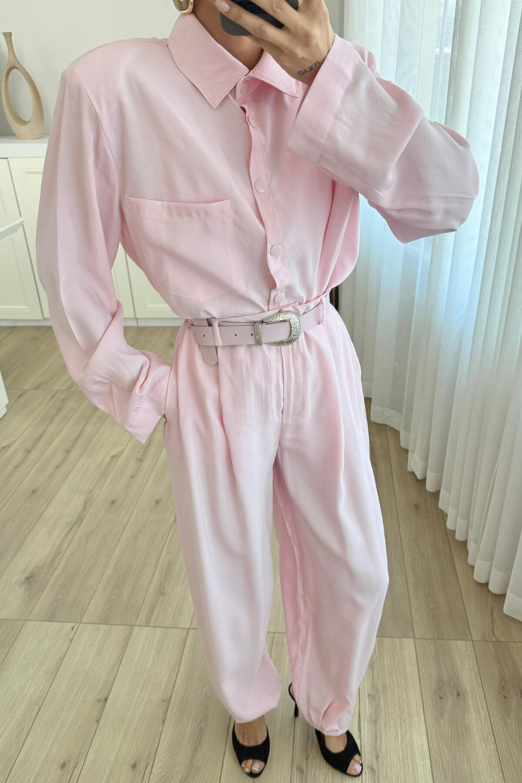 Çıtçıtlı Gömlek Kemerli Şalvar Pantolon Takım