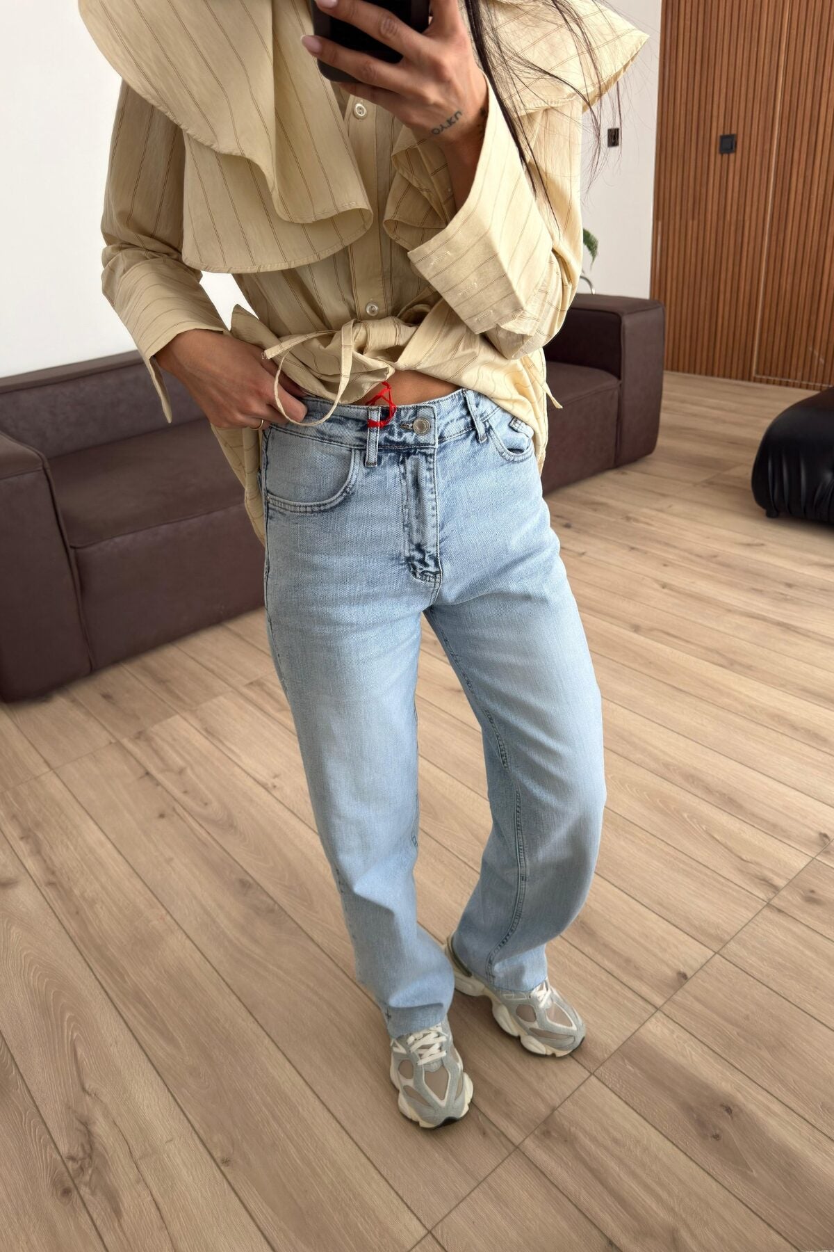Paçası Kesik Straight Buz Mavi Jean