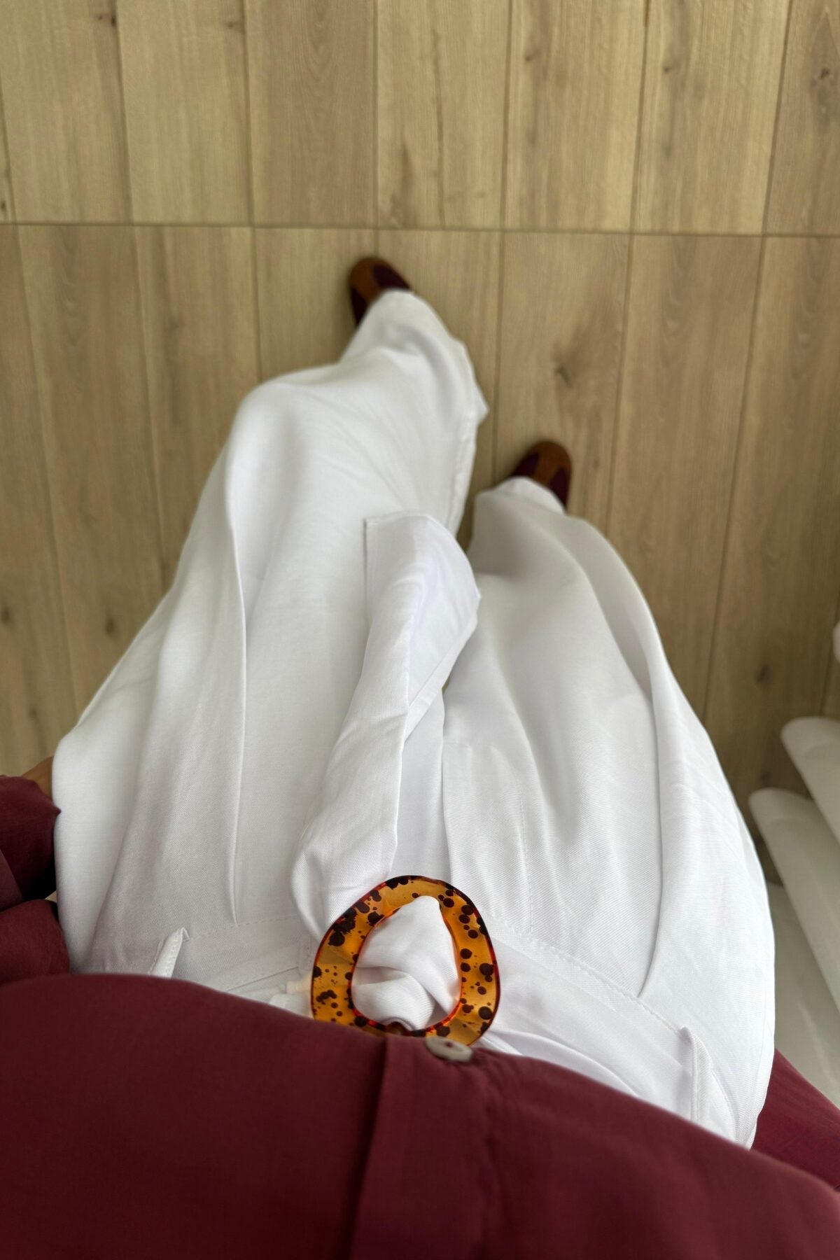 Benek Tokalı Pileli Tensel Pantolon