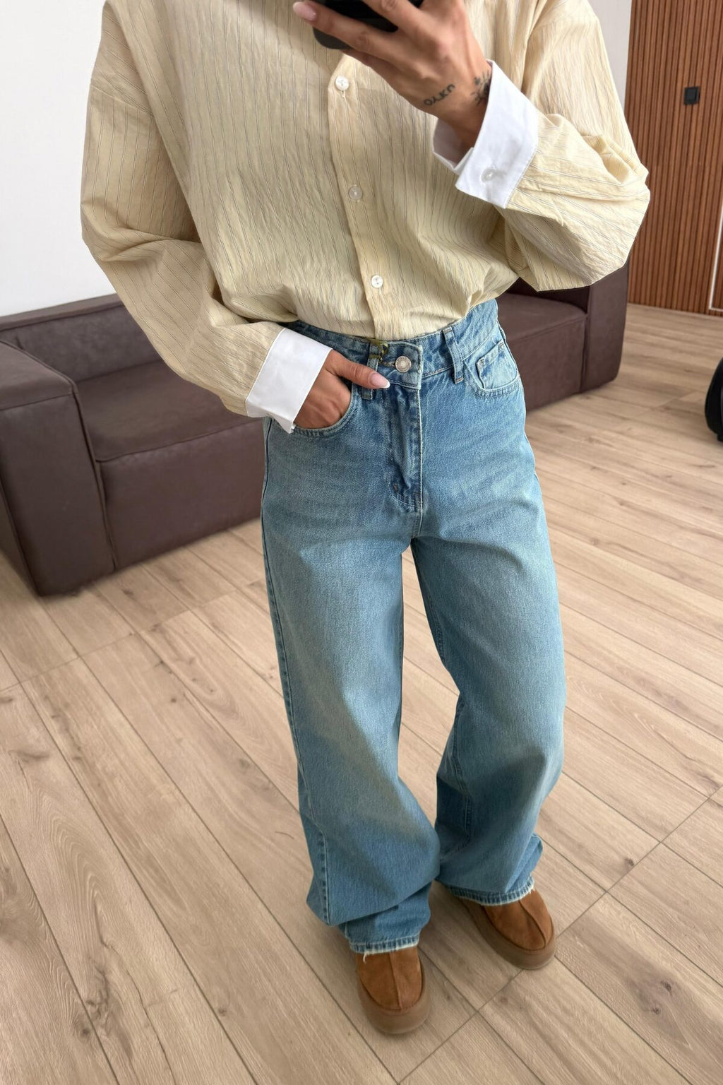 Moni Bol Paça Mavi Yıkamalı Jean