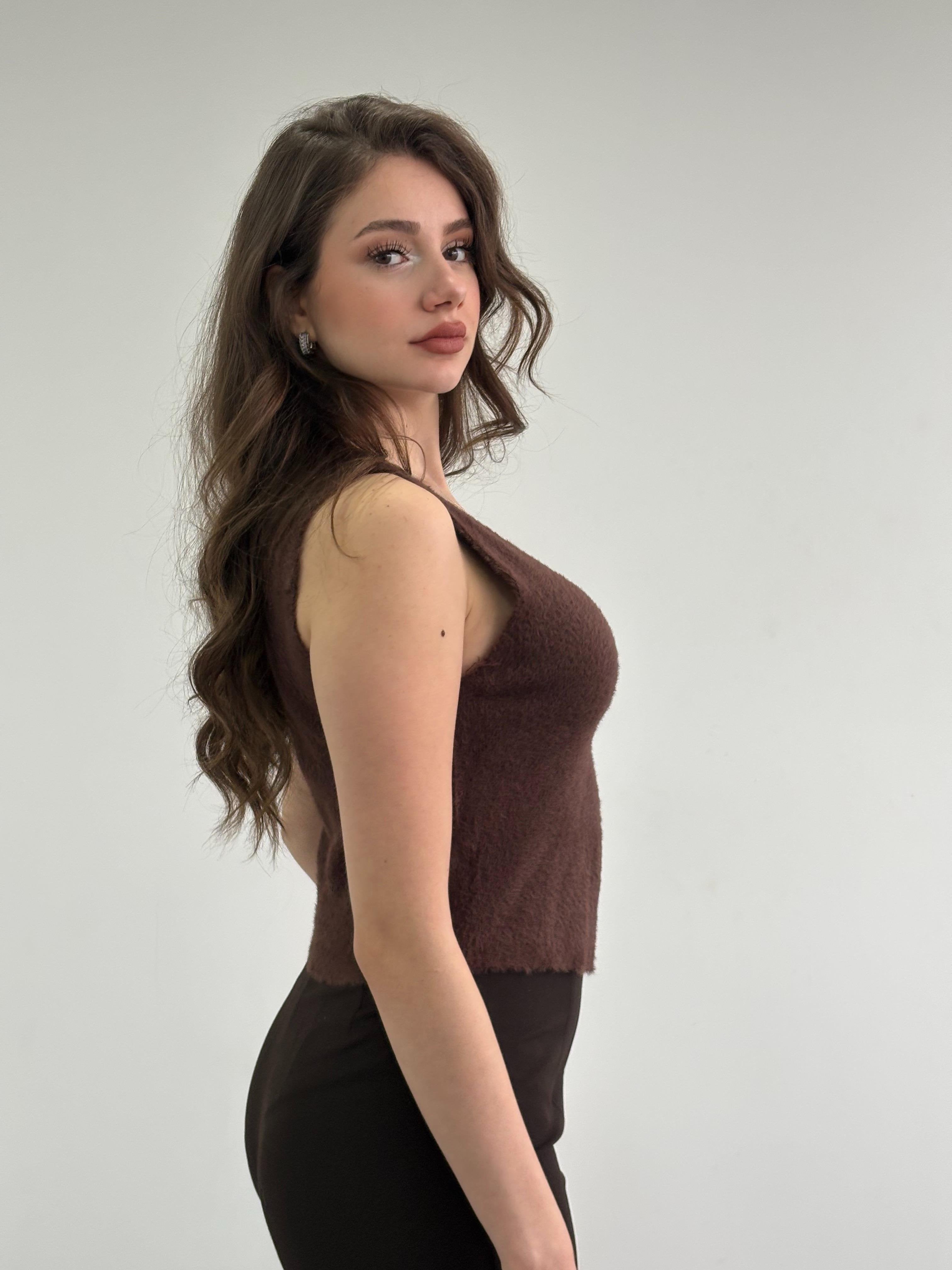 Yumoş Düğmeli Bluz